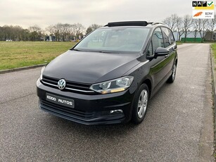 Volkswagen Touran 1.5 TSI Comfortline 7p Pano