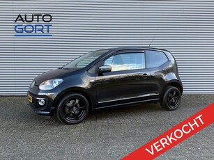 Volkswagen up! 1.0 Black up! Airco Navi Alu velgen