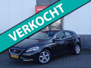 Volvo V40 1.6 D2 Momentum airco LM navi 4-deurs