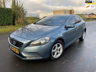 Volvo V40 1.6 T3 NAVI/CLIMA/CAMERA/NAP/APK