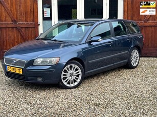 Volvo V50 2.5 T5 220pk vijfcilinder met 6-bak