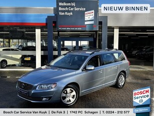 Volvo V70 1.6 T4 Nordic+ / NL-Auto / 180 PK / Trekhaak /