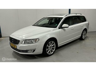 Volvo V70 2.0 T4 Inscription SCHUIFDAK / HARMAN KARDON