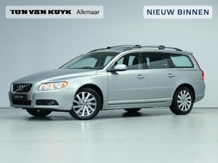 Volvo V70 T4 Limited Edition / Trekhaak / Schuifdak /