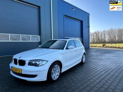 BMW 1-serie 116i High Executive Airco Cruise controle!