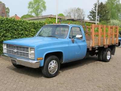 Chevrolet C30 Flatbed Dually Stake Truck (bj 1984)