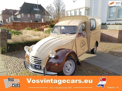 Citroen AK400 2CV - Foodtruck / Coffeebar