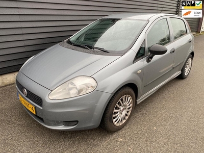 Fiat Grande Punto 1.3 M-Jet Actual Airco APK t/m 25-10-2024