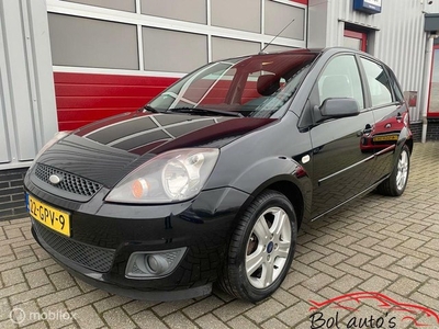 Ford Fiesta 1.3-8V Futura XL 5drs clima/lmv/pdc apk!