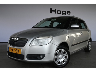 Škoda Fabia 1.4-16V Ambiente Airco Cruise control Licht