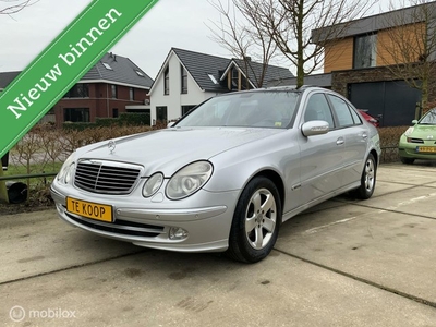 Mercedes E-klasse 240 Avantgarde*Leder*Pano*NwAPK*