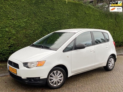 Mitsubishi Colt 1.1 AIRCO/RIJDT GOED/LAGE KM/5DRS/APK 1-2025