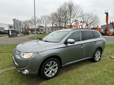 Mitsubishi Outlander 2.0 PHEV Instyle - VERKOCHT!