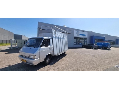 Nissan Trade Nissan Trade 3.0 Diesel WB 285cm