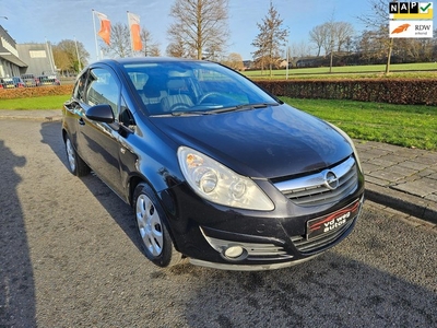 Opel Corsa 1.2-16V Enjoy airco