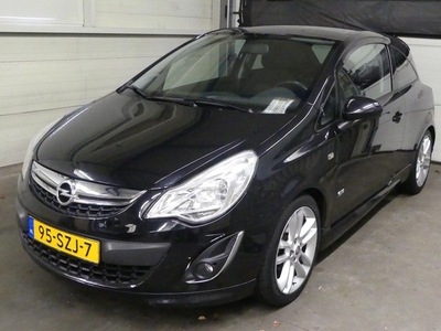 Opel Corsa 1.4-16V Cosmo - OPC Line - Dealer Onderhouden