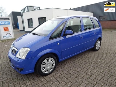 Opel Meriva 1.8-16V Cosmo