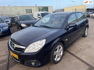 Opel Signum 1.9 CDTi Executive Inruil Mogelijk Automaat]