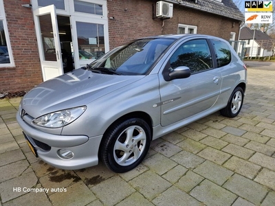 Peugeot 206 1.4-16V Quiksilver Airco Nieuwe APK NAP