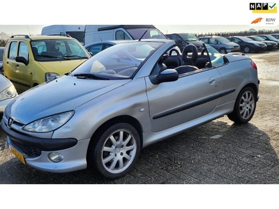 Peugeot 206 CC 2.0-16V Geen APK, Rijdt en schakelt, Dak 100%