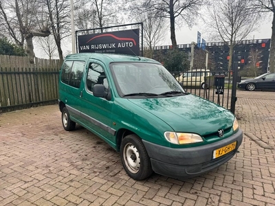 Peugeot Partner 1.4 Combispace Nwe APK Elec-ram Rijdt