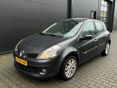 Renault Clio 1.4-16V Dynamique Luxe - Airco - 5-deurs