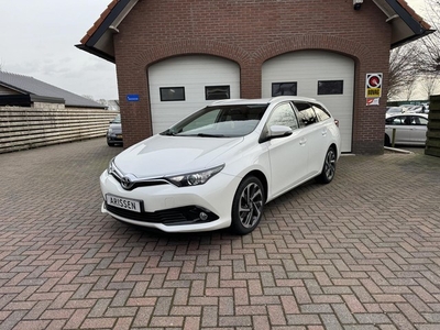 Toyota Auris Touring Sports 1.2T Dynamic Cruise control