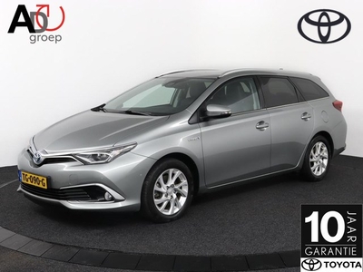 Toyota Auris Touring Sports 1.8 Hybrid Executive Trekhaak