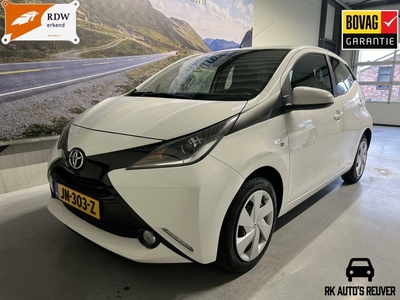 Toyota Aygo 1.0 VVT-i x-play / Camera / 5DRS