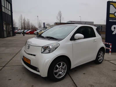 TOYOTA IQ 1.0 VVTi Aspiration VOL OPTIES! leder, stoelverwarming, Navi, NL auto, NAP LENTE UITVERKOOP!