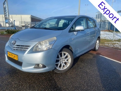 Toyota VERSO TREKHAAK NAVI PANO 7PS LEDER (bj 2011)