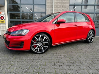 Volkswagen Golf 2.0 TSI GTI Performance NL AUTO DEALER