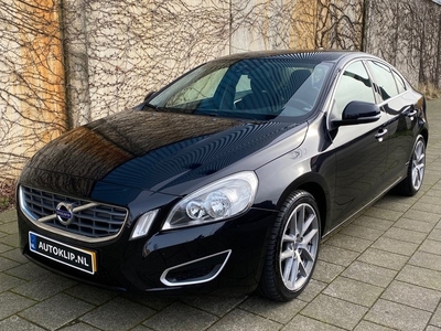 Volvo S60 1.6 DRIVe R-DesignNavigatieClimate Control