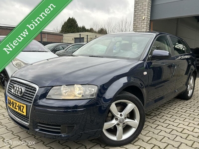 Audi A3 Sportback 1.6 Attraction / Airco / 5DRS / N.A.P