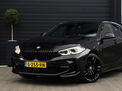 BMW 1-serie 118i M Sport | LED | 19