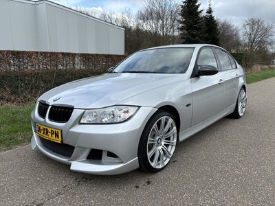 BMW 3 Serie 318i Executive / M-PAKKET / NAVI / AIRCO / CRUISE