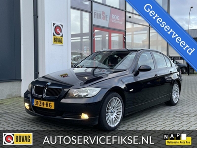 BMW 3-serie 320d EXECUTIVE MET PDC ACHTER | TREKHAAK |