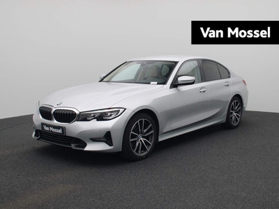 BMW 3-serie 320i High Executive | Automaat | Leder | Navigatie | Camera | Climate control | Parkeer sensoren | LMV | Stoel verwarming