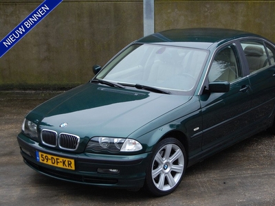 BMW 3 Serie 328i Sedan E46 / Executive / Handbak / NL Auto