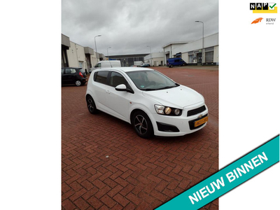 Chevrolet Aveo 1.2 LT MOOIE AUTO BEL 0619590613 5 DRS AIRCO KM 102.778 Nap apk nieuwen bij aflevering