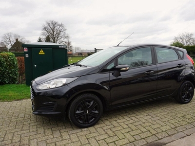 Ford Fiesta 1.0 Style 5 deurs zwart metallic