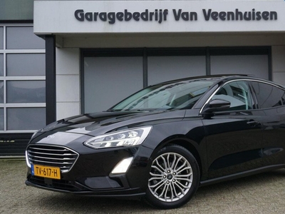 Ford Focus 1.0 125PK EcoBoost Titanium Pano.Dak B&O LED Keyless A-camera 17inch LM Navi Clima Stoel/Stuurverwarming 68596km! *NL auto*