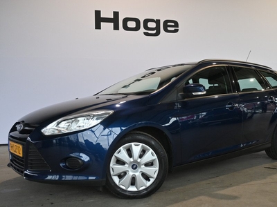 Ford FOCUS Wagon 1.0 EcoBoost Trend Airco Cruise control Navigatie PDC Trekhaak Inruil mogelijk