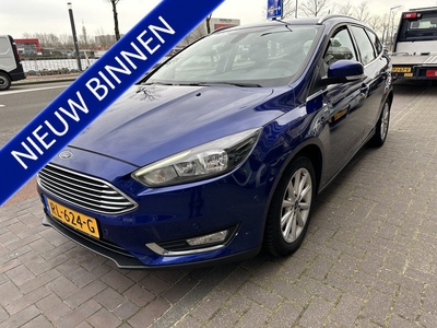 Ford FOCUS Wagon 1.5 Titanium airco/ecc navigatie nieuwstaat