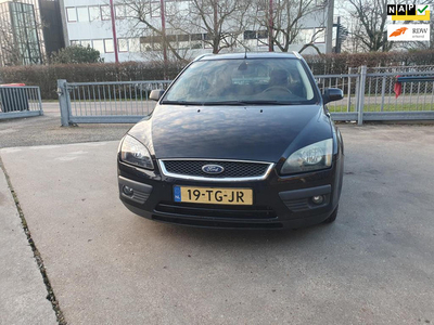 Ford Focus Wagon 1.6-16V Futura