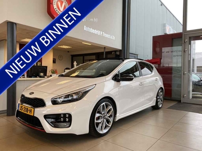 Kia cee'd 1.6 T-GDi GT, Panoramadak,Navigatie,Achteruirijcamera,Leder/Alcantara bekleding,Keyless Entry,Achteruitrijsensoren,Climate&Cruis