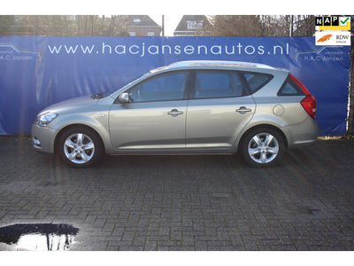 Kia Cee'd Sporty Wagon 1.4 CVVT Navigator Plus Pack