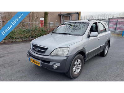 Kia Sorento 2.4i EX MET LICHTE RIJDBARE SCHADE