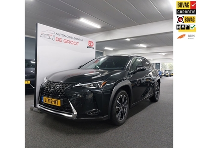 Lexus UX Benzine