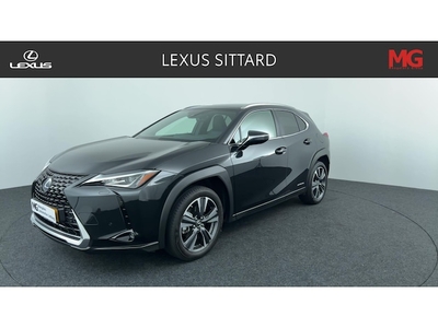 Lexus UX Benzine